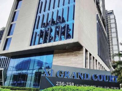 XI GRAND COURT