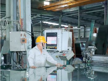 nha-may-trung-viet-glass-07.jpg