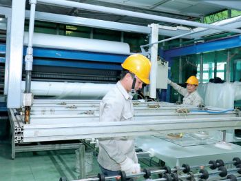 nha-may-trung-viet-glass-14.jpg